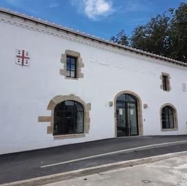 Facade salle jeanne d arc 271x269 1